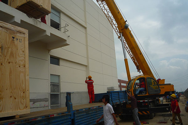 設(shè)備吊裝上樓 設(shè)備吊裝上樓